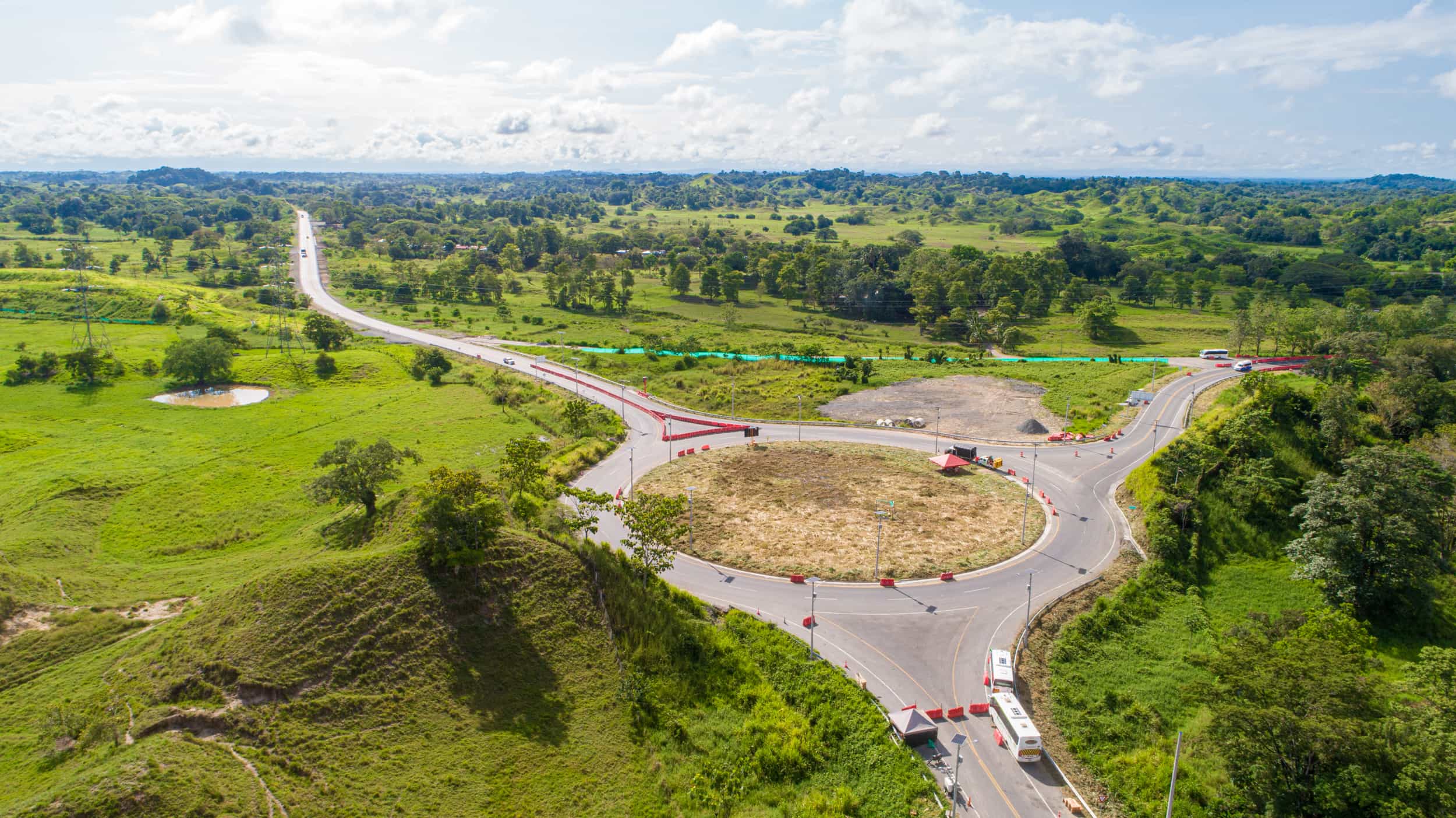 ARM Autopista Río Magdalena recibe premio al Financiamiento de Infraestructura del Año