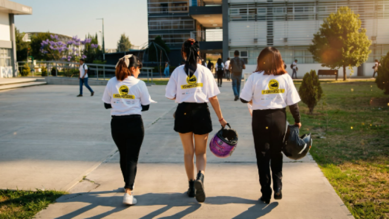 Excélsior: Jóvenes por la seguridad vial 1 6adbbcd5ae178